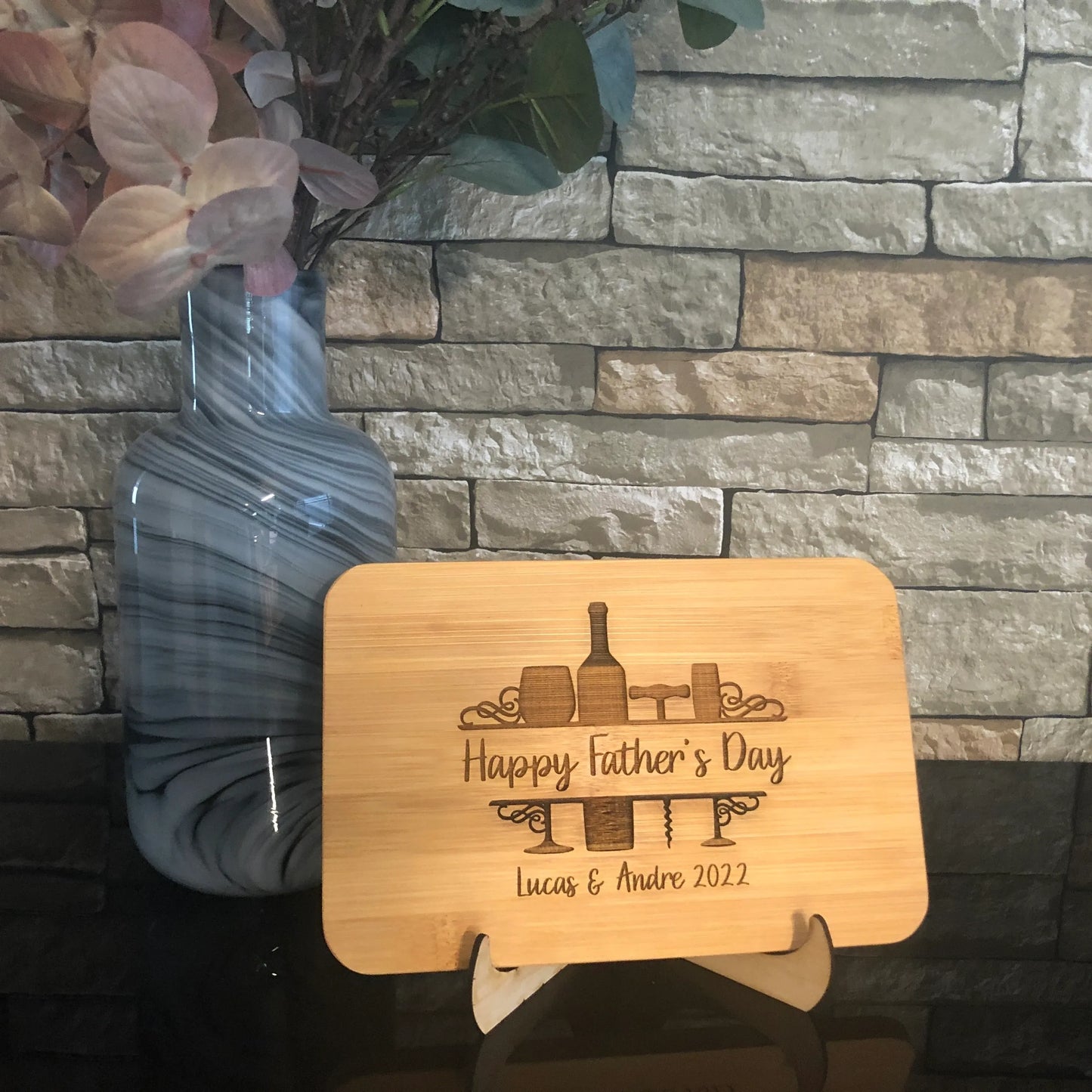 The Wine Serving Board